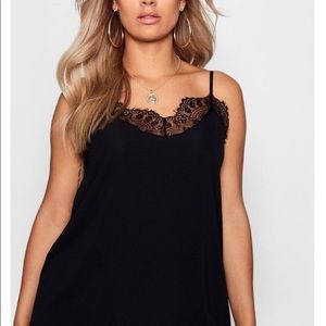 NWT Boohoo Plus Lace Detail Woven Cami